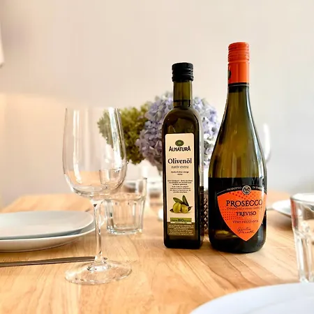 Living - Zentrumslage Parkplatz Babybett