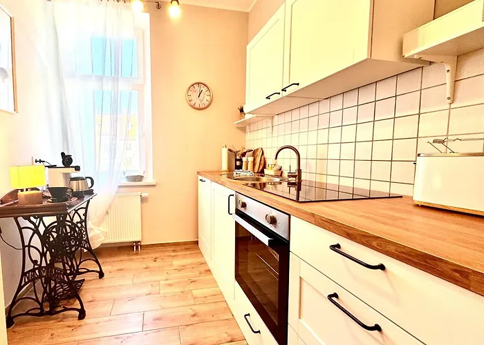 Living - Zentrumslage Parkplatz Babybett